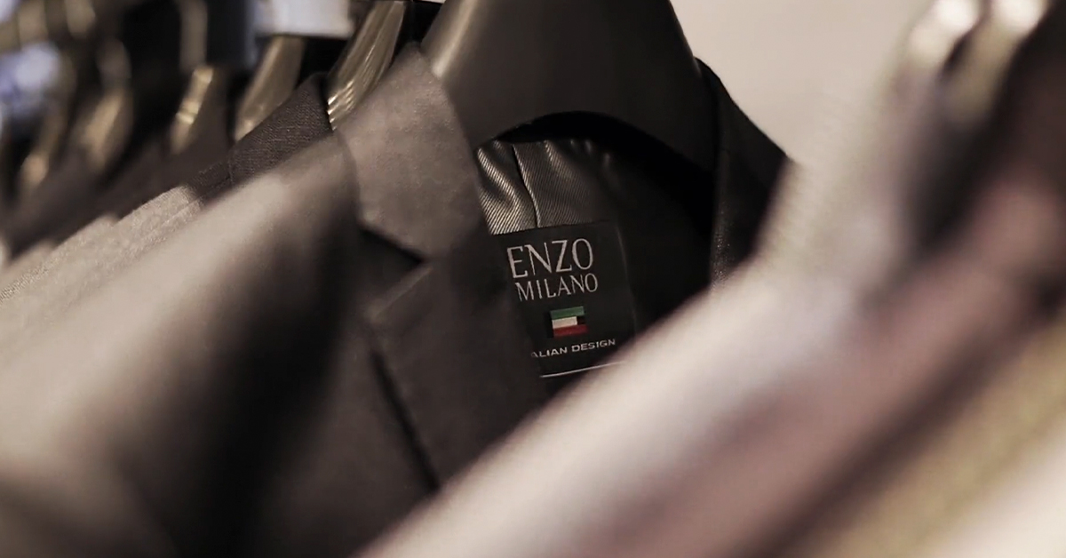 Enzo marca top de roupa