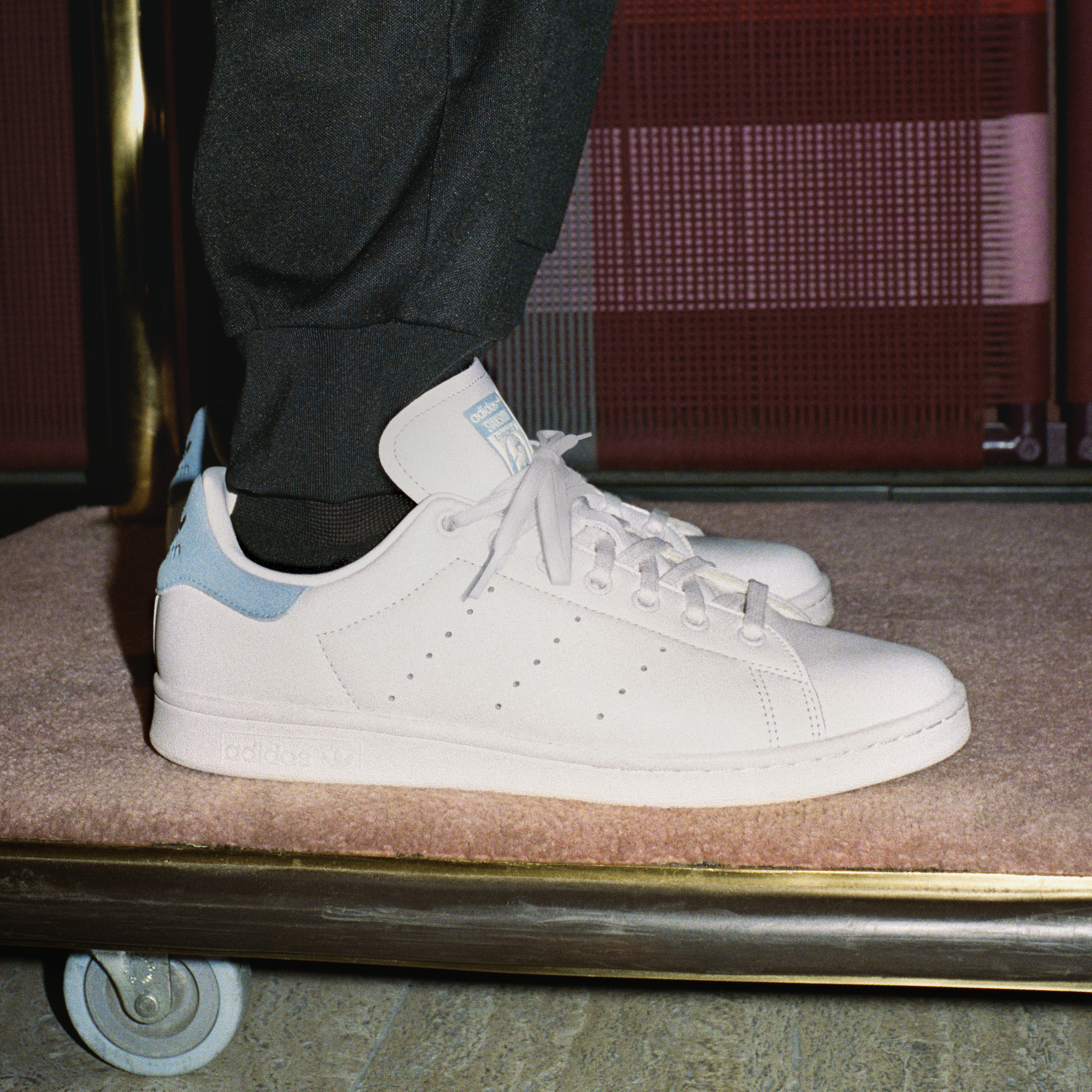 Adidas stan smith branco new arrivals e azul